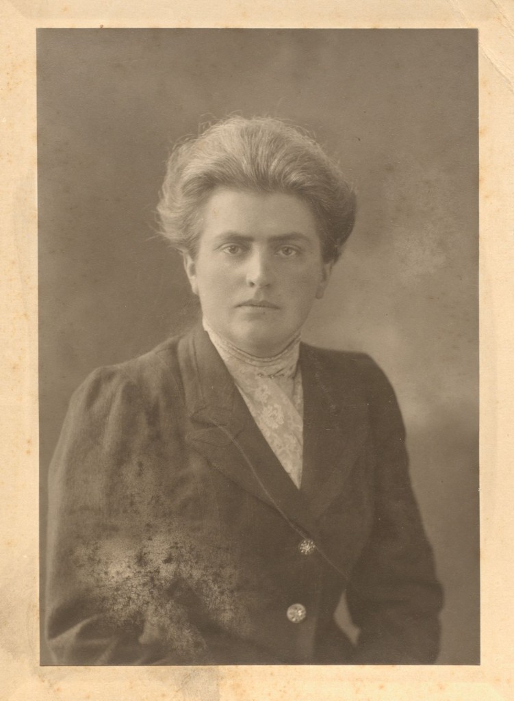 Portrait of Eleanor Rathbone [c. 1910]. 