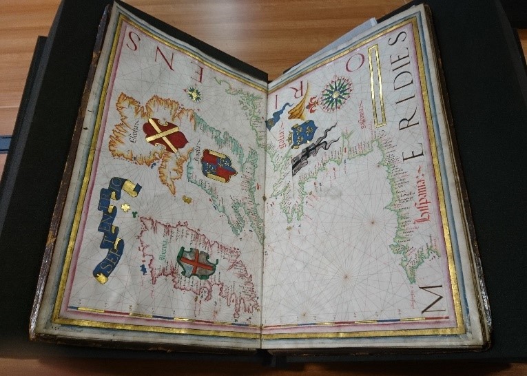 Image of LUL MS F.4.3 opening